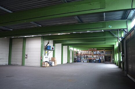ca. 300 m&sup2; bis ca. 1.700 m&sup2; ebenerdige Hallenfl&auml;che in Reinbek