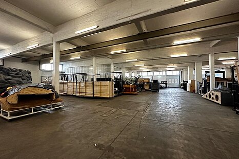 HH-Rothenburgsort, ca. 3.000 m² große Lagerfläche mit Rampenandienungen HH-Rothenburgsort, ca. 3.000 m² große Lagerfläche mit Rampenandienungen