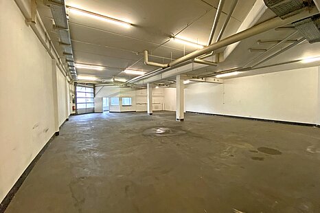 Hallen-/B&uuml;rokombinationen | Rampen | ebenerdig