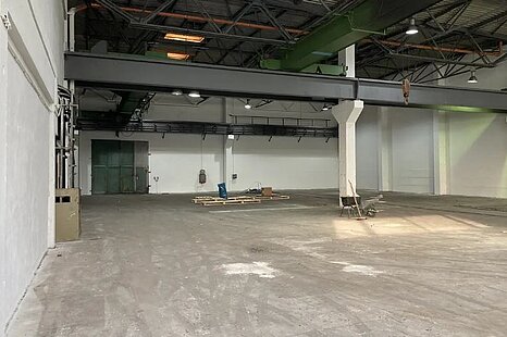 G&uuml;strow, ca. 25.000 m&sup2; teilbare Lagerfl&auml;che mit Kranbahn zu vermieten