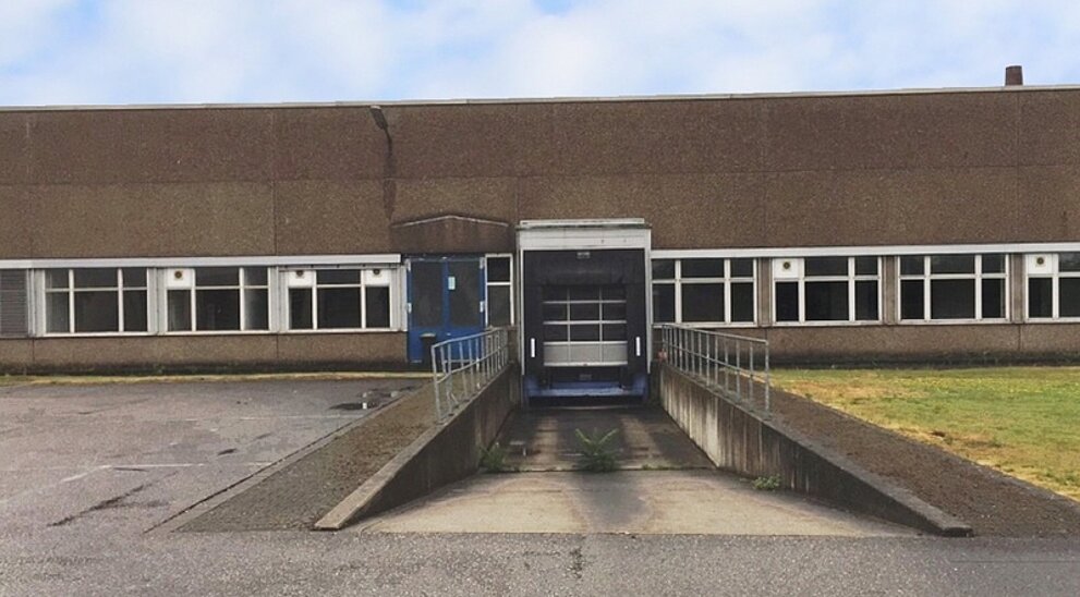 Au&szlig;enansicht Halle, online