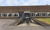 Außenansicht Halle, online