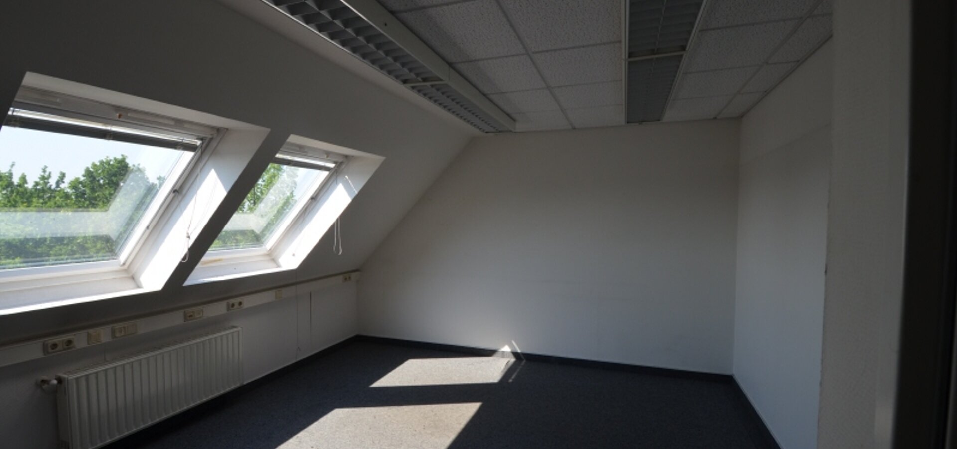 B&uuml;rofl&auml;che im DG