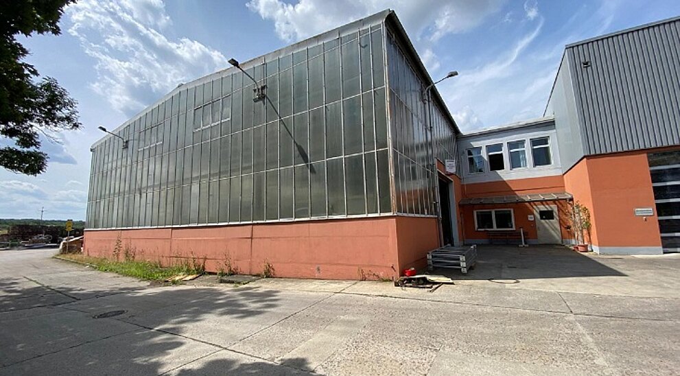 Halle 8 Au&szlig;enansicht