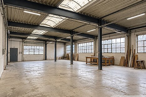 SINDELFINGEN | CA. 1.250 m&sup2; PRODUKTIONS-/LAGERHALLE | B&Uuml;RO UND AUSSENFL&Auml;CHE