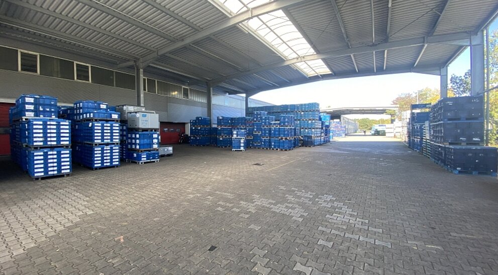 Außenansicht Hallenfläche