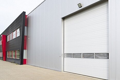 Top angebunden: 1.000 m² Halle zzgl. 100 m² Büro zu vermieten Top angebunden: 1.000 m² Halle zzgl. 100 m² Büro zu vermieten