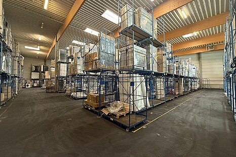 ca. 6.000 m&sup2; City-Lagerfl&auml;che auf Rampenniveau und ebenerdigen Toren