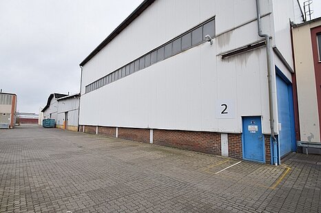 SANIERT: Leipzig | ca. 1.100 m² Lager & Produktion | Kranbahn | ebenerdig SANIERT: Leipzig | ca. 1.100 m² Lager & Produktion | Kranbahn | ebenerdig