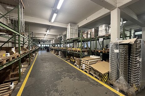 Exklusiv - HH-Rothenburgsort, ca. 2.000 m&sup2; gro&szlig;es Rampenlager in zentrumsaher Lage