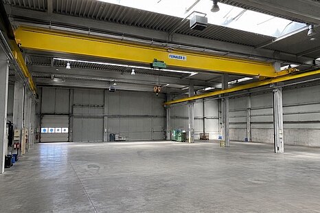 Kranhalle | Produktionsfläche mit ca. 1.850 m² zzgl. Büro zu vermieten Kranhalle | Produktionsfläche mit ca. 1.850 m² zzgl. Büro zu vermieten