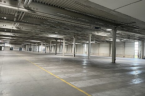 Bielefeld, ca. 4.625 m&sup2; Lager- und Produktionsfl&auml;che zu vermieten