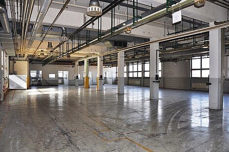 Manching, ca. 1.300 m&sup2; Produktions- und Lagerfl&auml;che zu vermieten