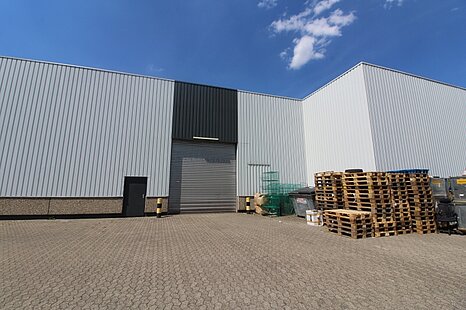 Rampen | ebenerdig | Gewerbepark | ca. 6 m UKB