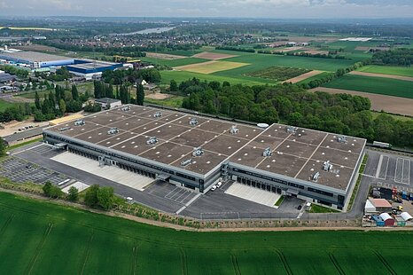 Rampe | ebenerdig | 10 m UKB | Sprinkleranlage
