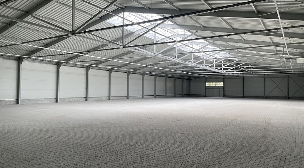 Halle_Innenansicht 1