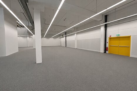 Beste Lage, 4.300 m² Produktion/Großhandel/Forschung/Ausstellung Beste Lage, 4.300 m² Produktion/Großhandel/Forschung/Ausstellung