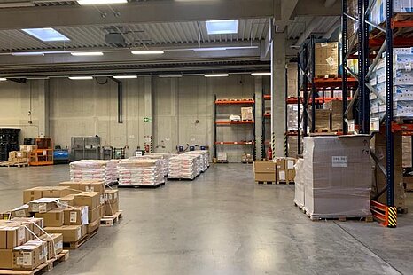 sofort verfügbar, ca. 3.000 m² teilbare Hallenfläche zzgl. Bürofläche zu vermieten sofort verfügbar, ca. 3.000 m² teilbare Hallenfläche zzgl. Bürofläche zu vermieten