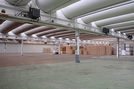 Dresden | ca. 3.200 m&sup2; Lager & Logistik, teilbar ab ca. 900 m&sup2; | Rampe und ebenerdig