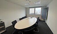 Innenansicht B&uuml;rofl&auml;che