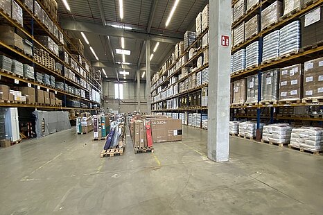 Vielseitig nutzbare Lagerhallen inkl. Büro in TOP Lage Vielseitig nutzbare Lagerhallen inkl. Büro in TOP Lage