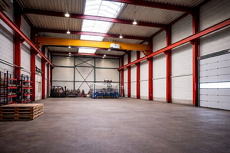 Hochwertige Kranhalle zu vermieten! Hochwertige Kranhalle zu vermieten!