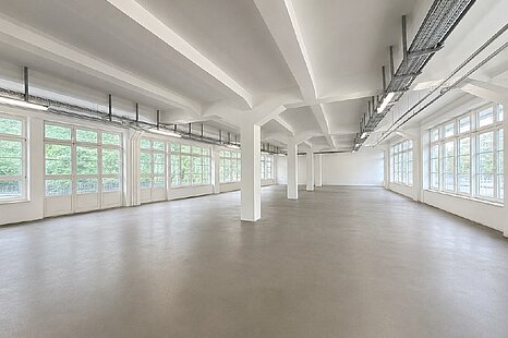 ca. 353 m² große, ebenerdige Lager- Produktions- und Showroomfläche in Flughafennähe ca. 353 m² große, ebenerdige Lager- Produktions- und Showroomfläche in Flughafennähe