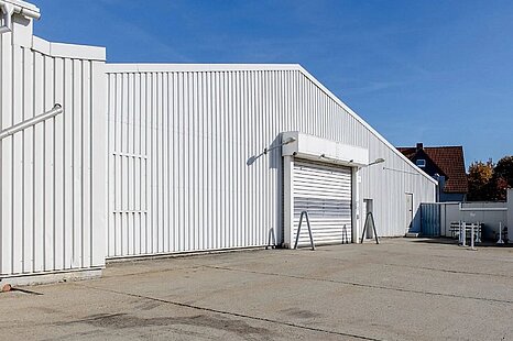 Halberstadt | ca. 8.300 m&sup2; Hallenfl&auml;che | Rampen