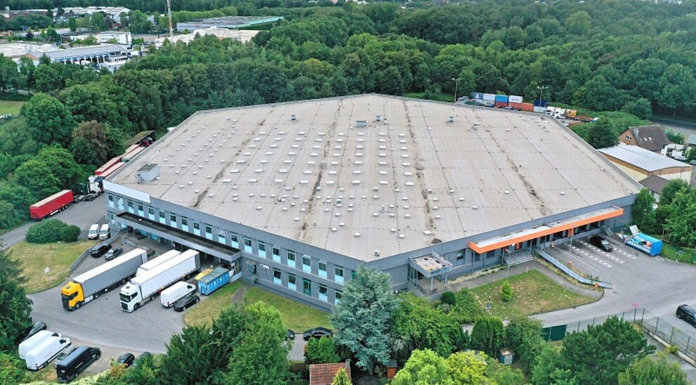 Außenansicht Hallenfläche
