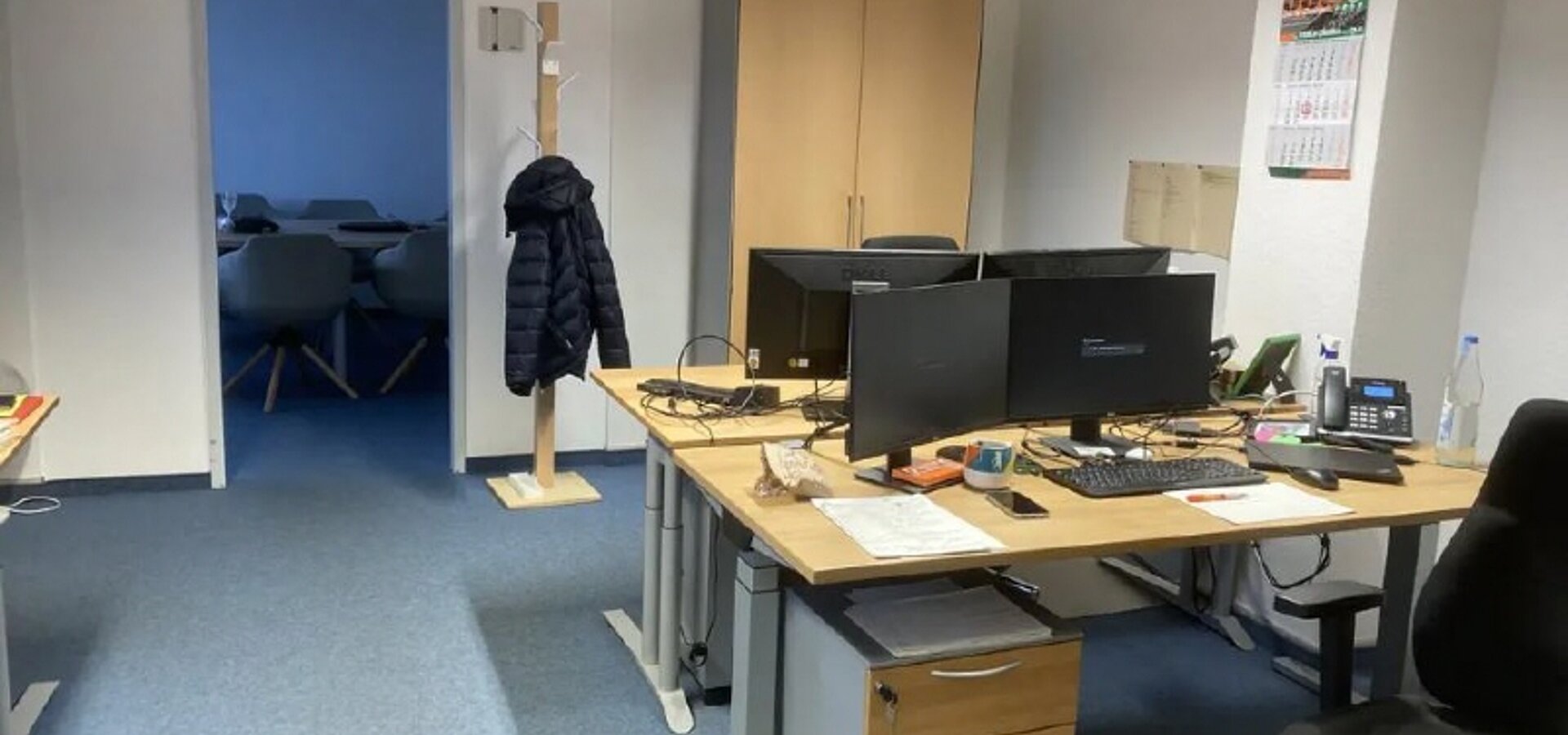 Innenansicht B&uuml;rofl&auml;che