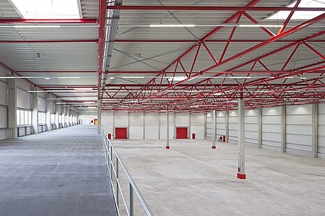 Hochwertige Neubauhallenflächen zu vermieten Hochwertige Neubauhallenflächen zu vermieten