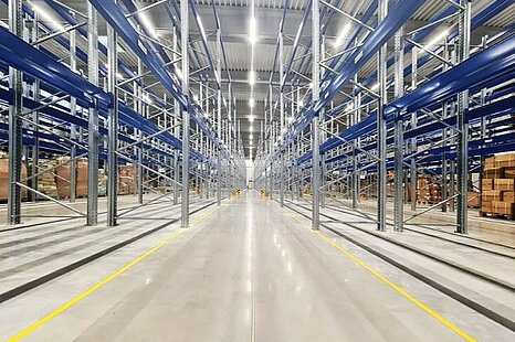 Gremsdorf, ca. 6.500 m² teilbare Hallenfläche zzgl. Büro zu vermieten Gremsdorf, ca. 6.500 m² teilbare Hallenfläche zzgl. Büro zu vermieten