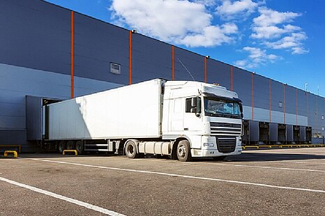 Teilbare Logistikhallenfläche | Rampen | 7,5m UKB | Sprinkleranlage Teilbare Logistikhallenfläche | Rampen | 7,5m UKB | Sprinkleranlage