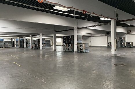 teilbare Lagerfläche I Rampe & ebenerdig I sofort verfügbar I provisionsfrei über REALOGIS teilbare Lagerfläche I Rampe & ebenerdig I sofort verfügbar I provisionsfrei über REALOGIS
