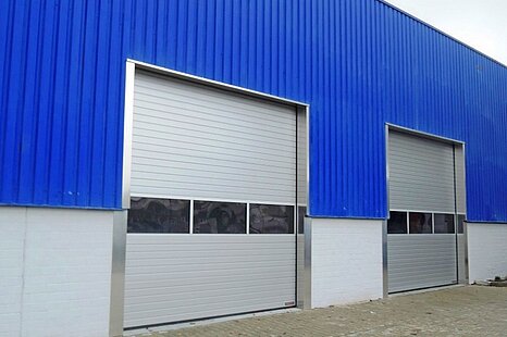 HOCHWERTIG | 650 m² HALLE | 800 m² AUSSTELLUNG HOCHWERTIG | 650 m² HALLE | 800 m² AUSSTELLUNG