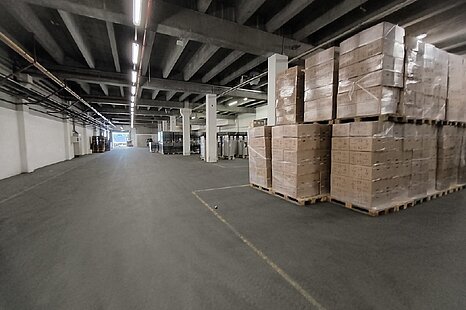 ca. 1.202 m² großen Hallenabschnitt PROVISIONSFREI anzumieten ca. 1.202 m² großen Hallenabschnitt PROVISIONSFREI anzumieten