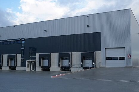 Hochwertiger Lager- und Logistikneubau, ca. 5.000 m² zu vermieten Hochwertiger Lager- und Logistikneubau, ca. 5.000 m² zu vermieten