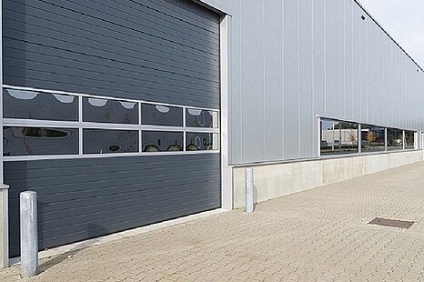 Dresden | ca. 2.000 m&sup2; Produktionshalle | Rampe und ebenerdig