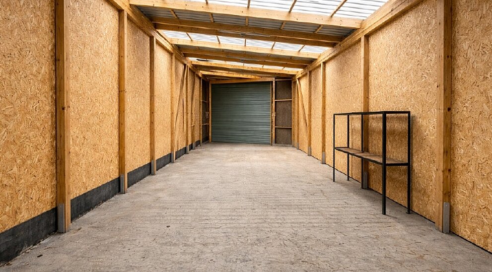 Innenansicht Halle - KI generiert