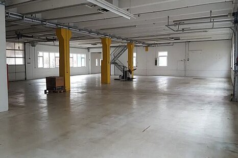 Vielseitige 1.000 m&sup2; Lager- und Produktionsfl&auml;che mit B&uuml;roanteil