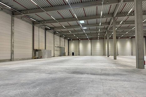 Flughafennähe | Neubau Halle ca. 5.500 m² teilbar hochwertig hoher Stromanschluss mit Büro Flughafennähe | Neubau Halle ca. 5.500 m² teilbar hochwertig hoher Stromanschluss mit Büro
