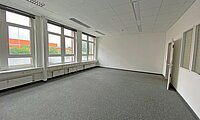 Innenansicht B&uuml;rofl&auml;che
