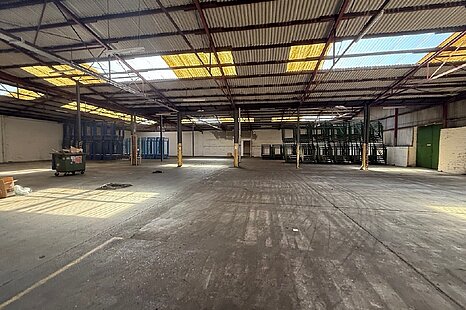 HH-Rothenburgsort, ca. 2.200 m&sup2; gro&szlig;e, ebenerdige Kaltlagerhalle