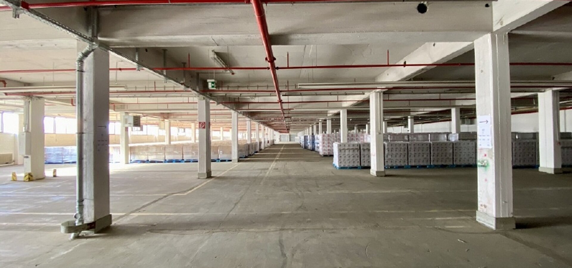 Halle 1 EG