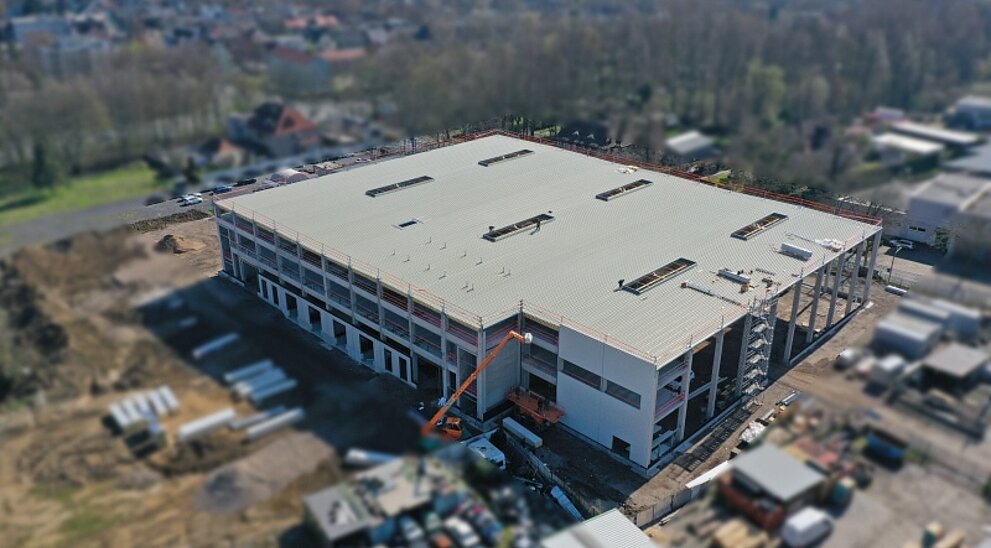 Luftbild Hallenansicht