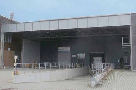 Bitterfeld-Wolfen | ca. 6.000 m² Produktionsareal | teilbar ab ca. 700 m² | Rampe & ebenerdig Bitterfeld-Wolfen | ca. 6.000 m² Produktionsareal | teilbar ab ca. 700 m² | Rampe & ebenerdig