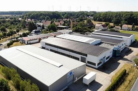 Stauchitz, ca. 5.500 m² Lager- und Produktionsfläche zu verkaufen