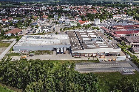 Bad Windsheim, ca. 20.360 m² Produktions- und Logistikhalle zu vermieten