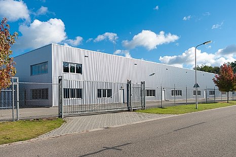 Kutzenhausen bei Augsburg, ca. 1.675 m²  Produktions- & Büroflächen vermieten