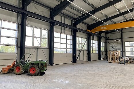 Neubau Erstbezug in Moosbach, ca. 1.100 m² Industriehalle zu vermieten